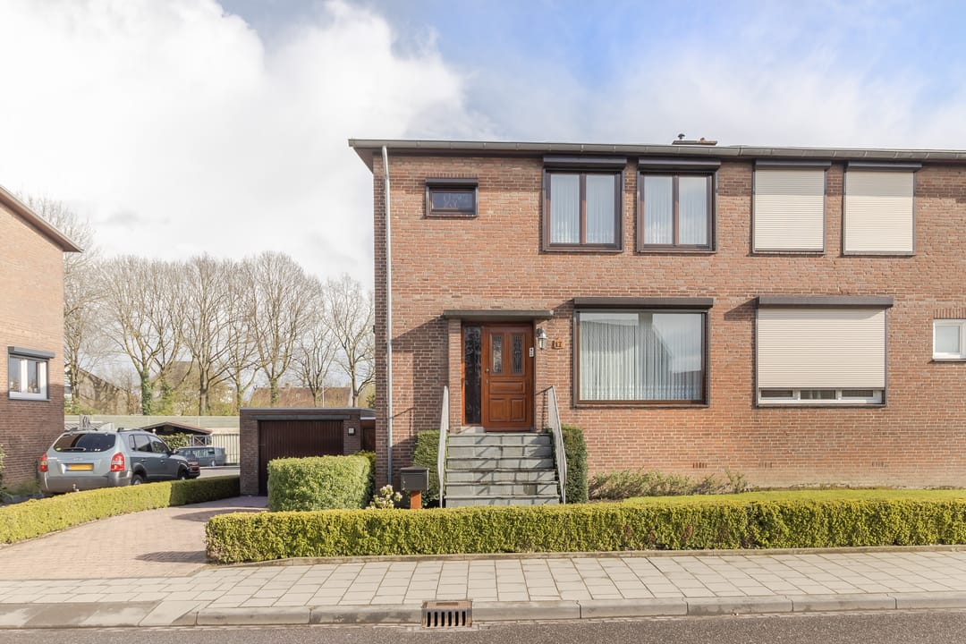 Photo 1 of Limbrichterstraat 17