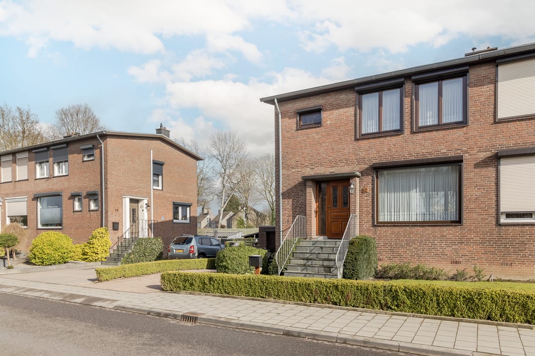 Photo 2 of Limbrichterstraat 17