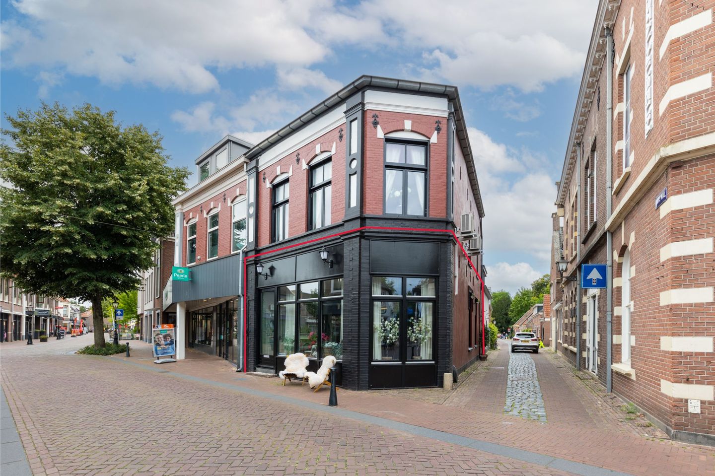 Bekijk foto 1 van Muraltplein 4