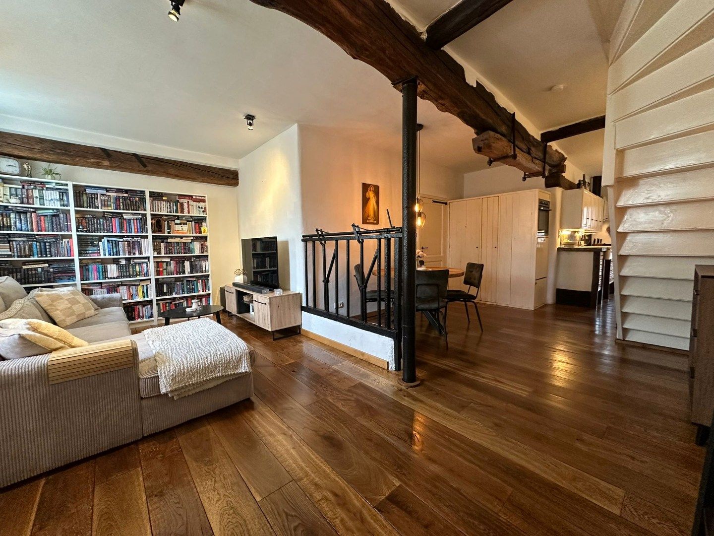 Foto 4 van Schoorstraat 8-B