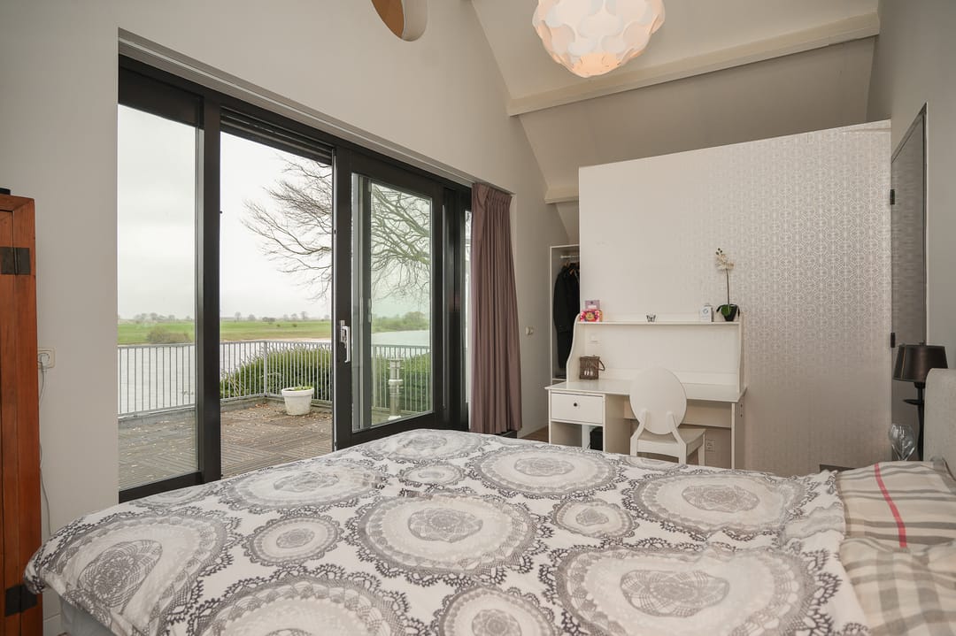 Foto 22 van Maasbandijk 1-C