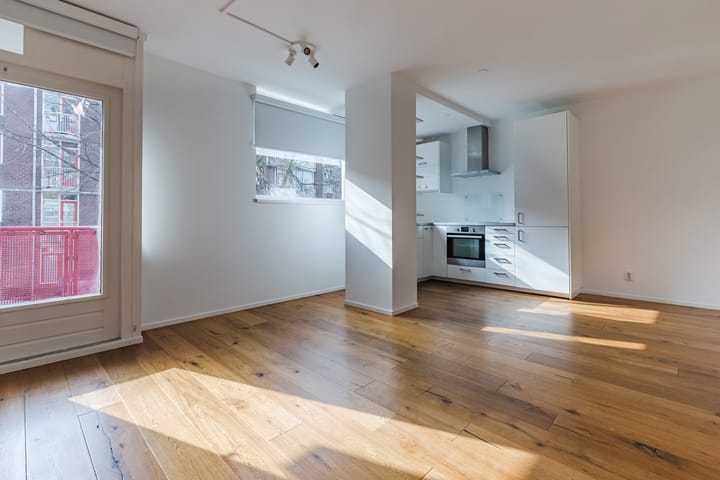 Photo 2 of Palembangstraat 3