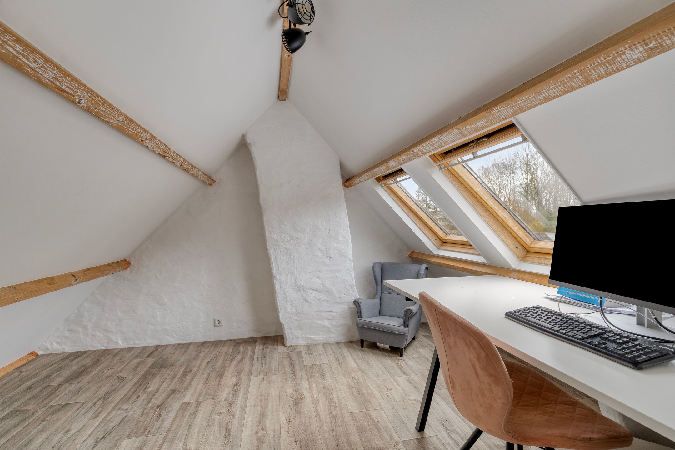 Foto 27 van Burg v Roijenstr Oost 211