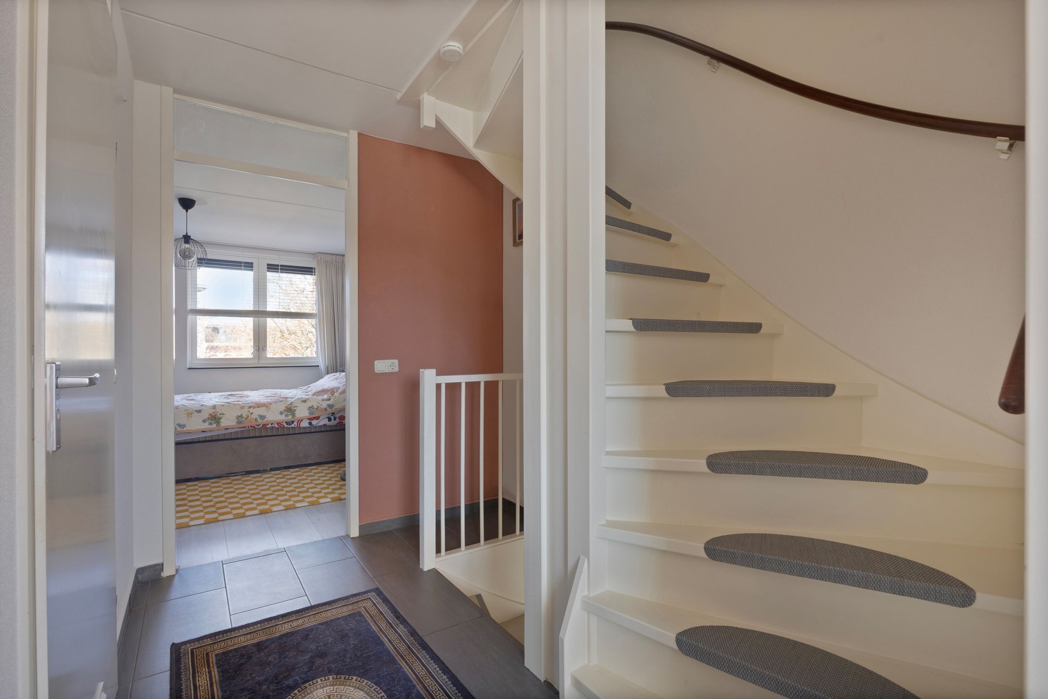 Foto 12 van Van Miereveltstraat 21