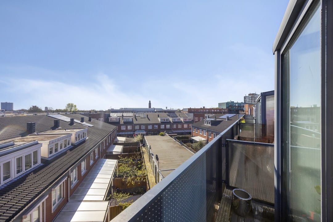 Foto 16 van Van Miereveltstraat 21