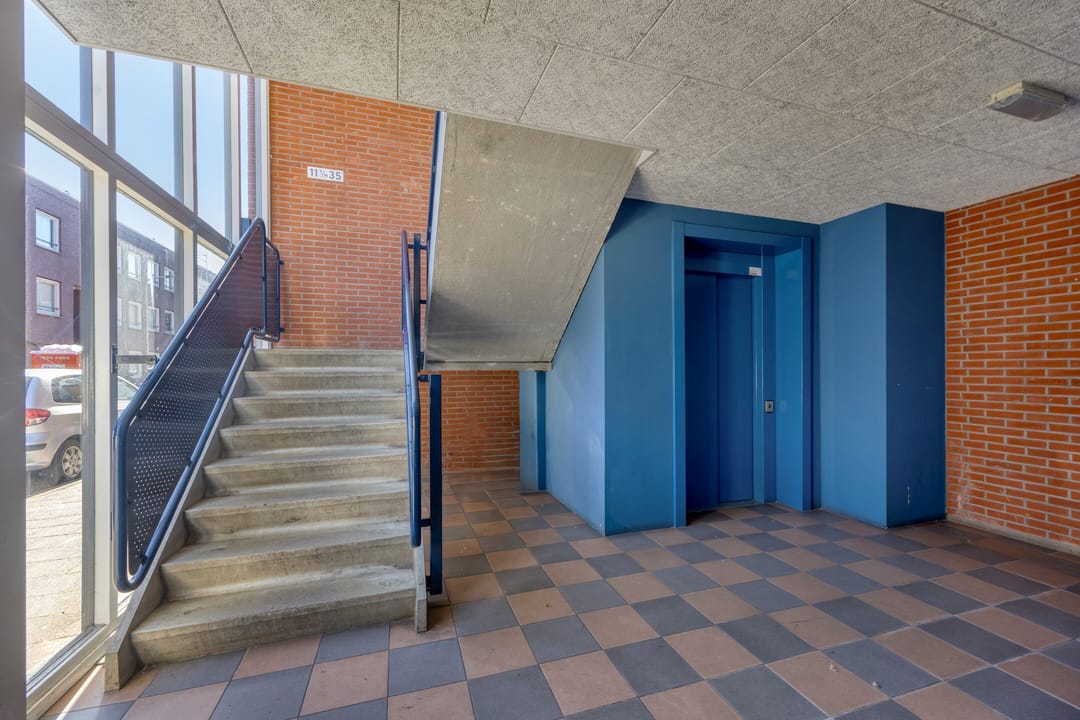 Foto 26 van Van Miereveltstraat 21