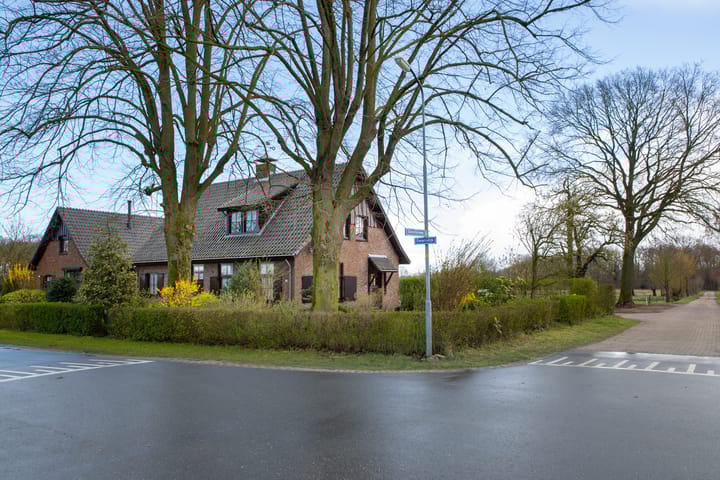 Photo 3 of Dwarsdijk 12