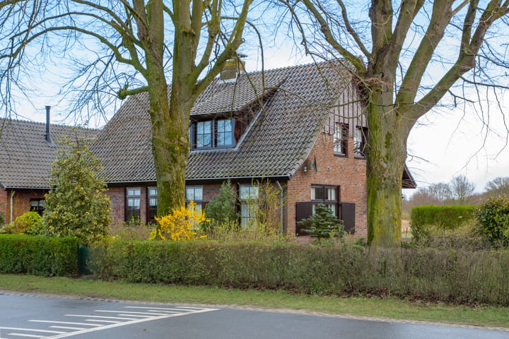 Photo 4 of Dwarsdijk 12