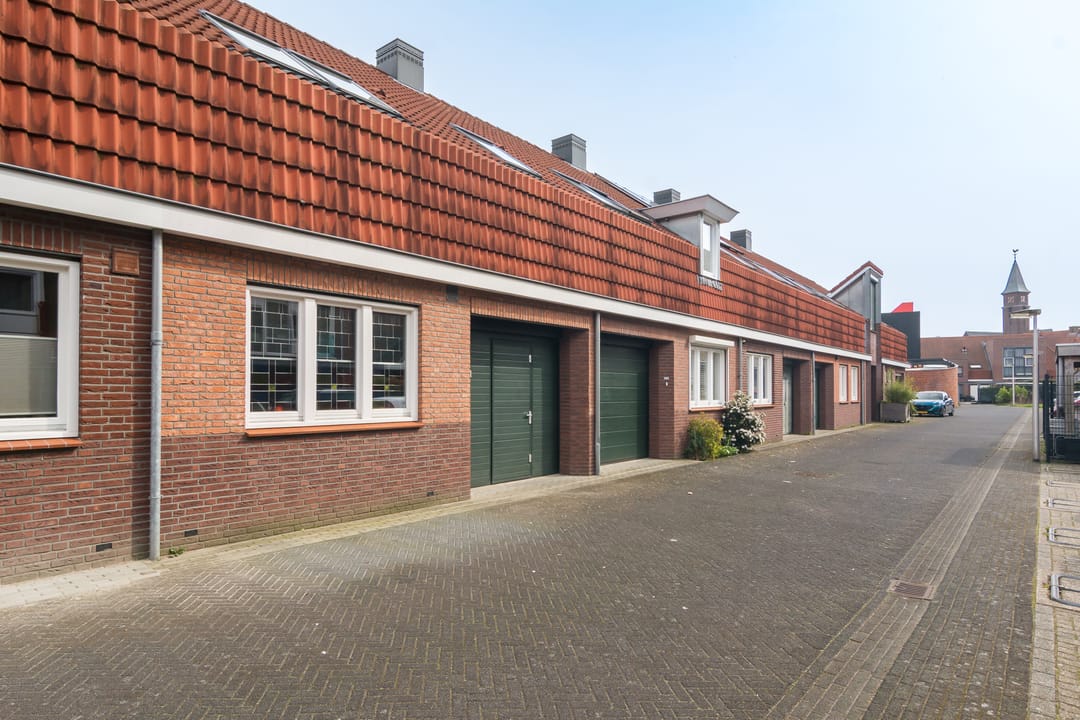 Photo 31 of Het Roombeekhofje 8
