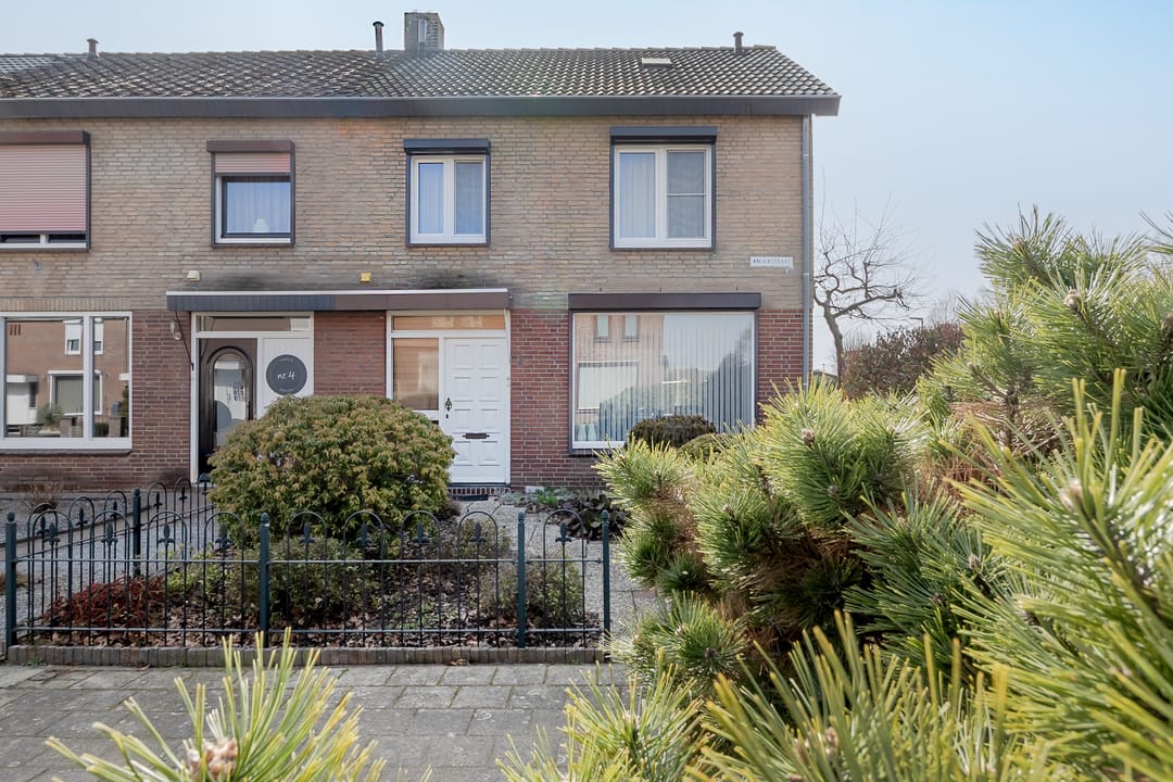 Photo 7 of Anjerstraat 2