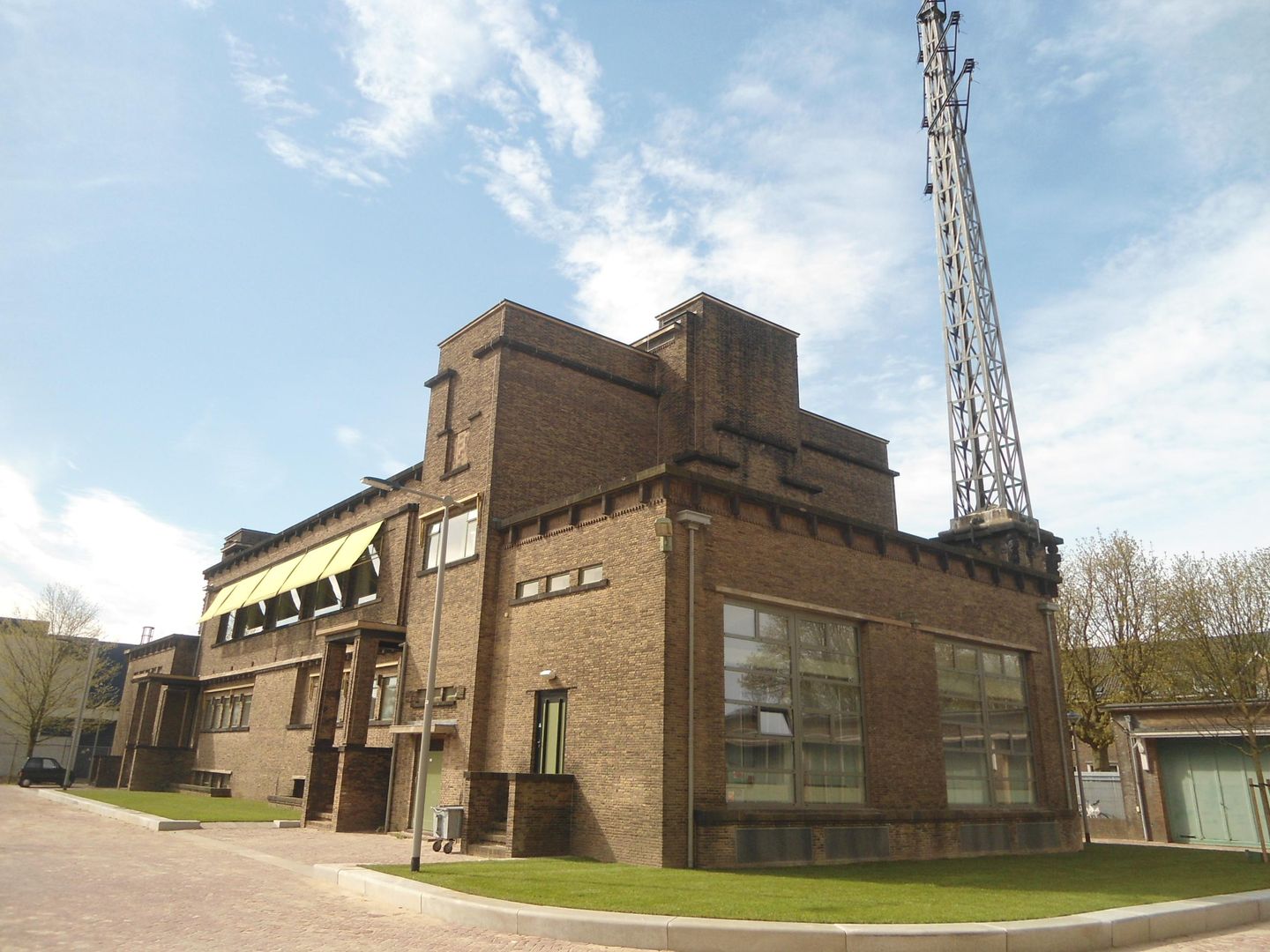 Bekijk foto 1 van Van Oldenbarneveldtstraat 92-1