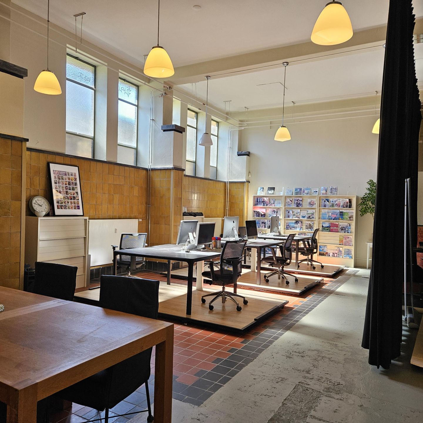 Bekijk foto 3 van Van Oldenbarneveldtstraat 92-1