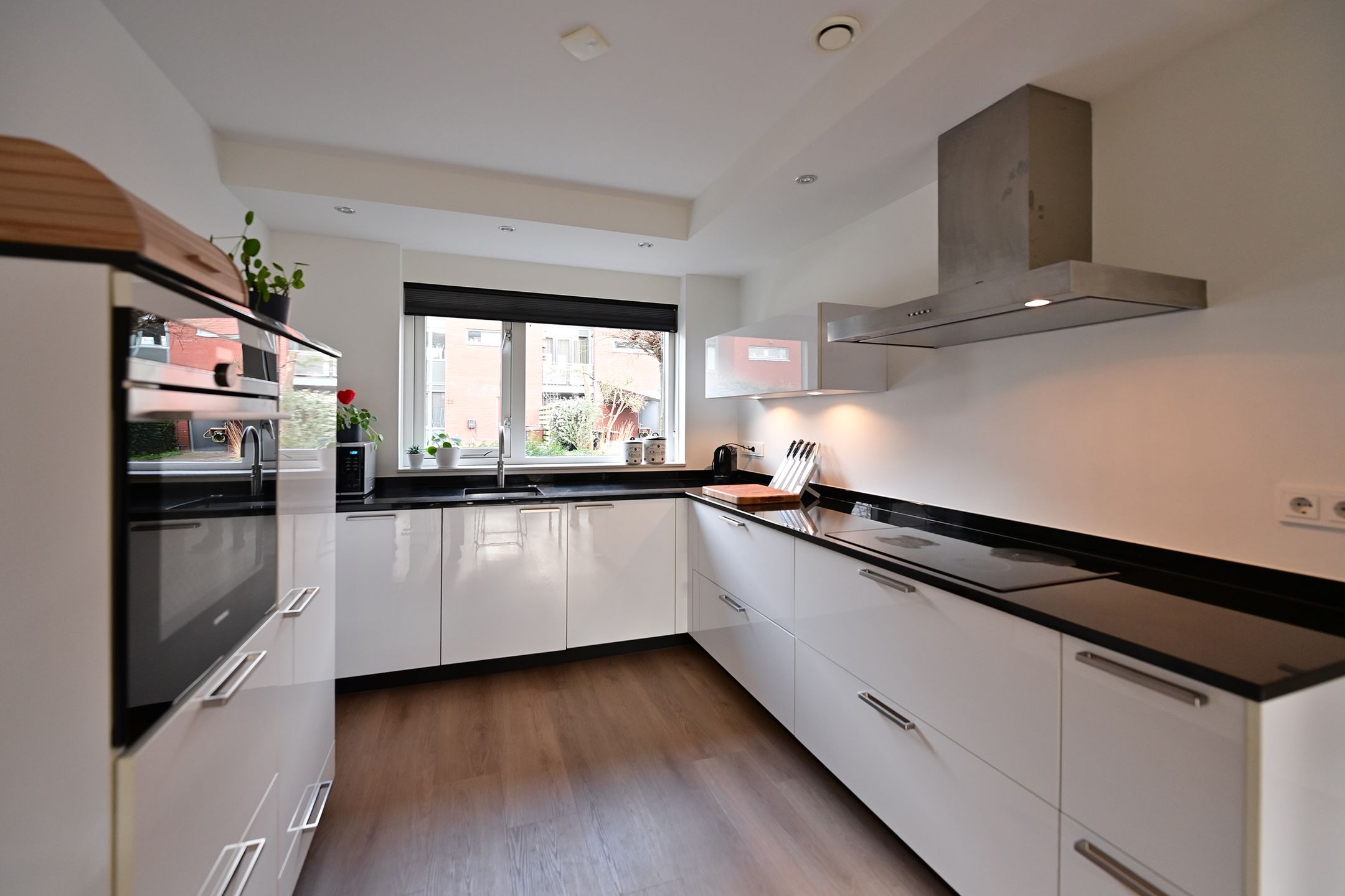 Foto 6 van Morgen 12