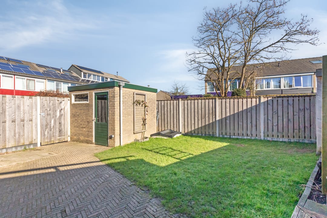 Spacious Corner House with Garage and Energy Label A — 23