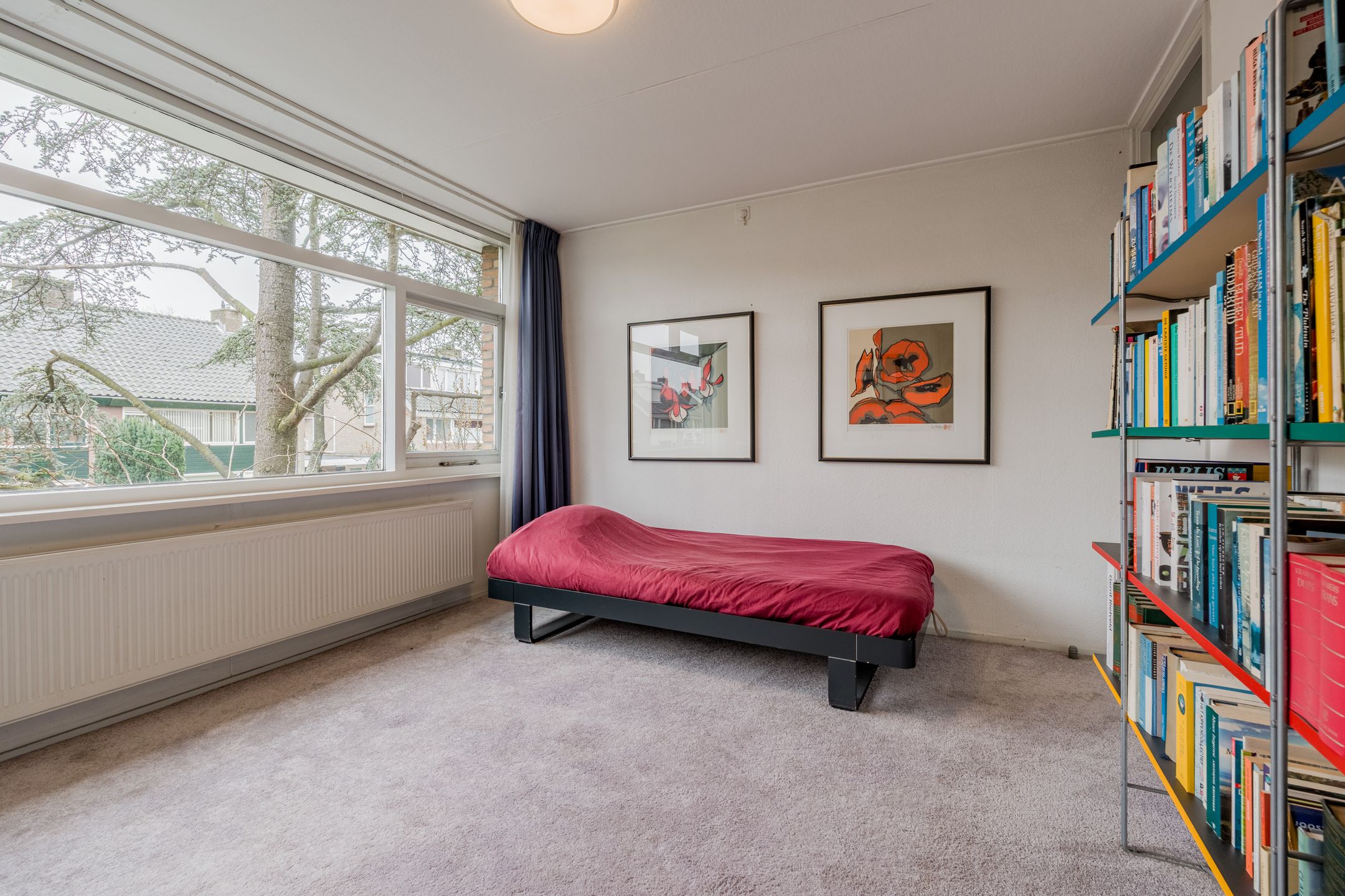 Spacious Semi-Detached House with Garage and Mature Garden in Badhoevedorp — 18