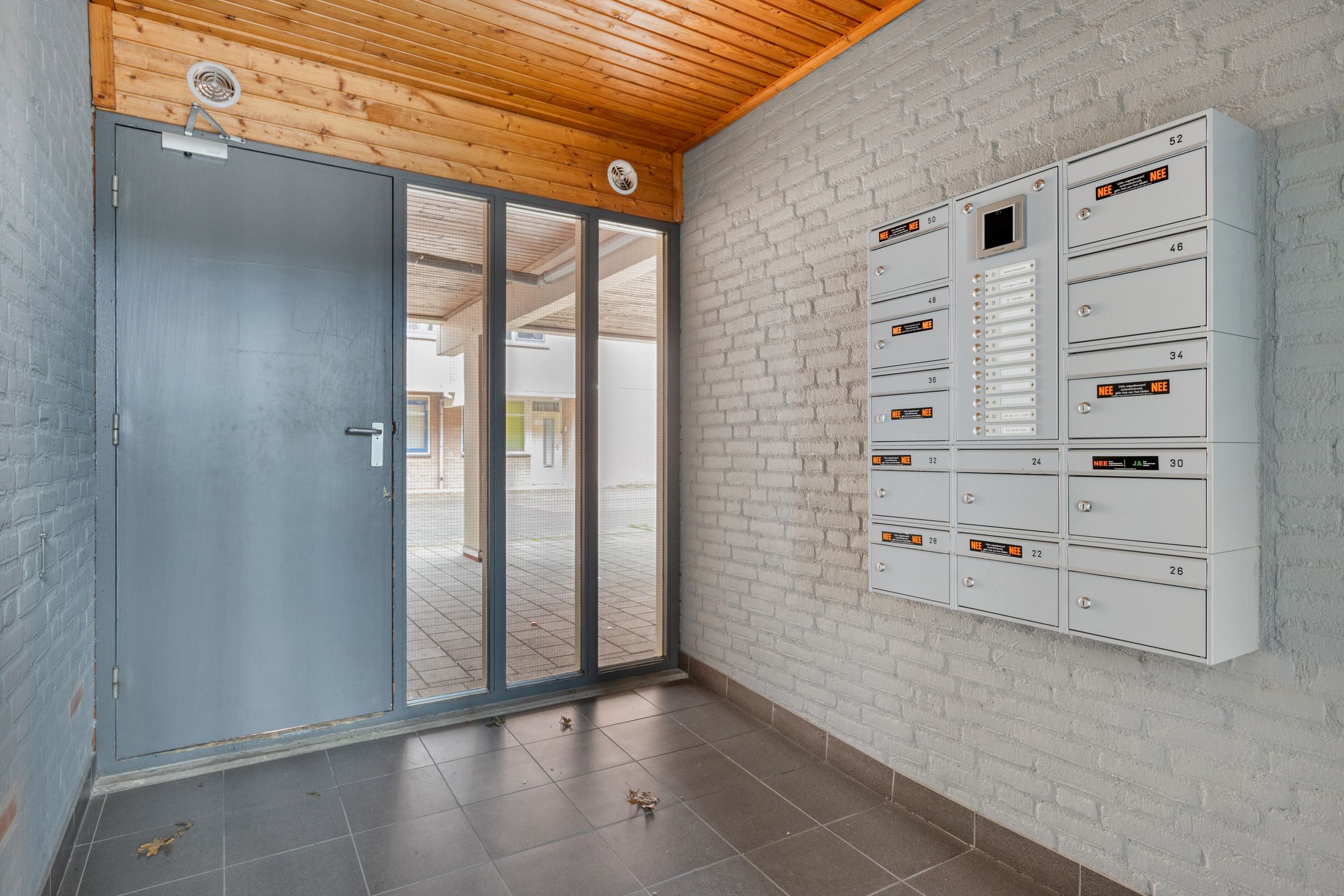 Bright 2-room apartment with balcony and garage near CityCentrum Veldhoven — 12