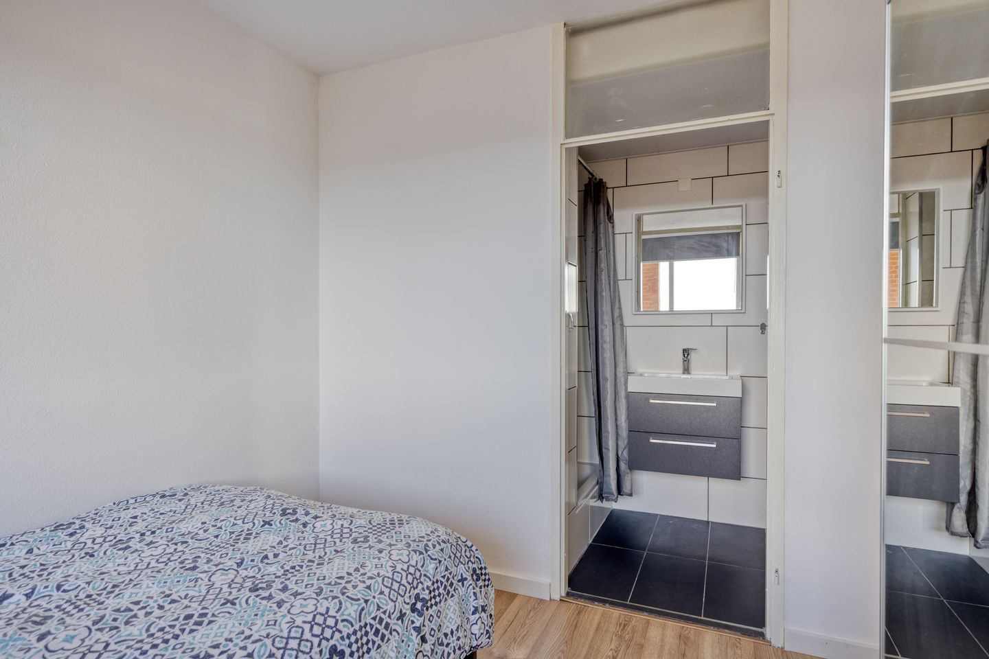 Bright 2-room apartment with balcony and garage near CityCentrum Veldhoven — 29