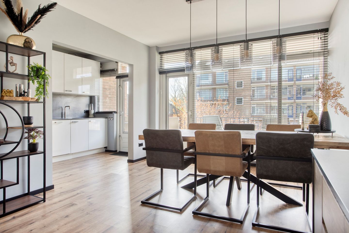 Move-in Ready 3-Room Apartment with Two Balconies and Ample Storage — 14