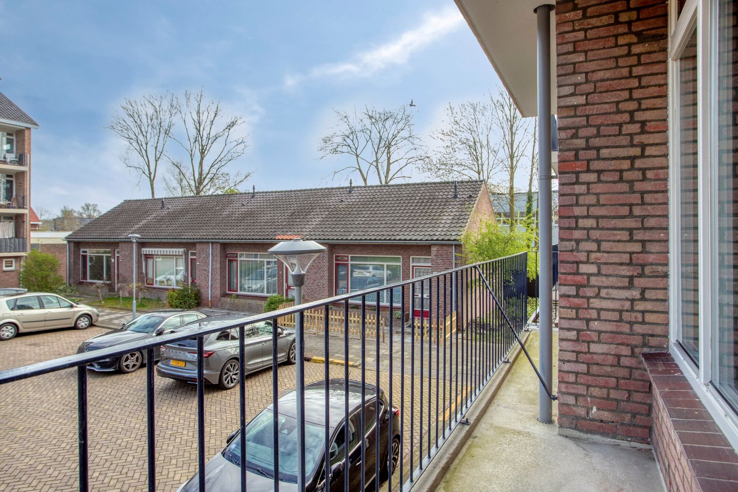 Move-in Ready 3-Room Apartment with Two Balconies and Ample Storage — 19