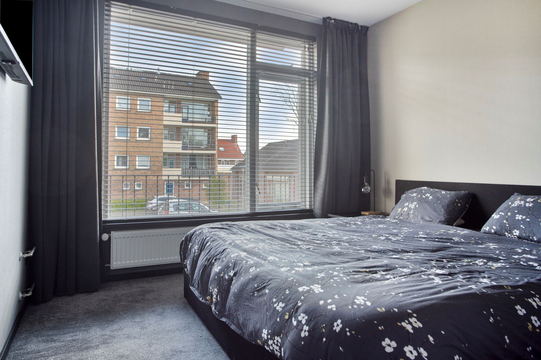 Move-in Ready 3-Room Apartment with Two Balconies and Ample Storage — 24