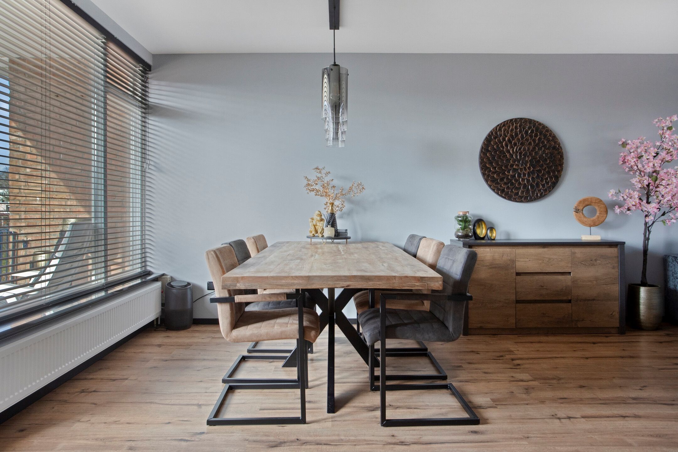 Move-in Ready 3-Room Apartment with Two Balconies and Ample Storage — 15