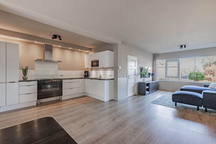 Photo 4 of Lekstraat 68