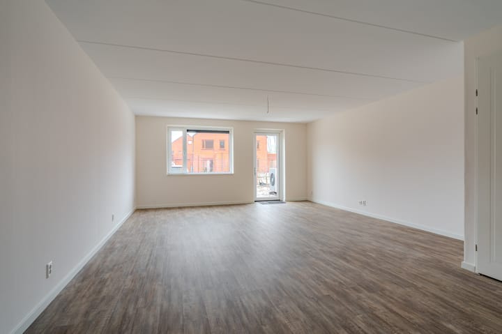 Photo 3 of Delfzicht 124