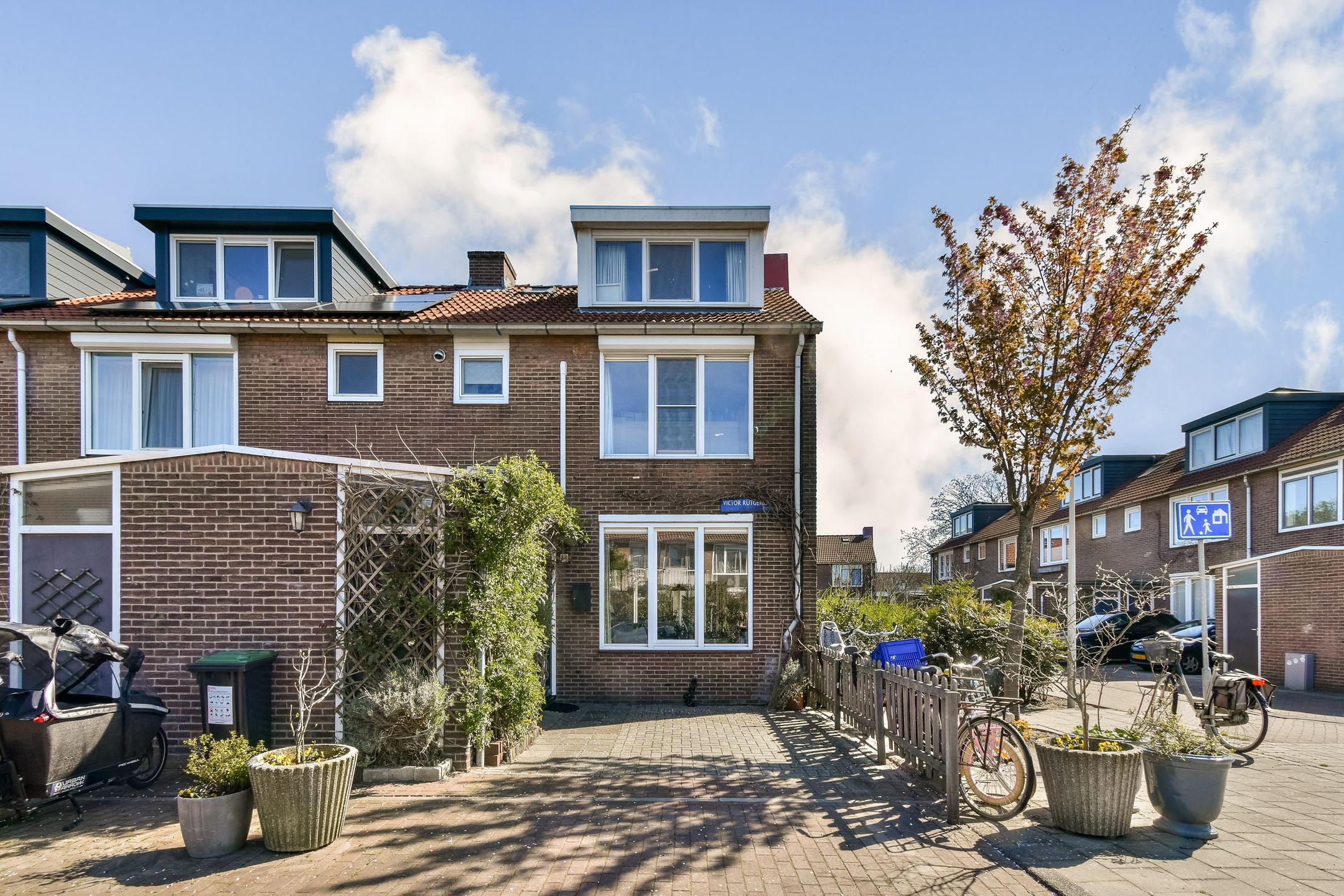 Photo 24 of Victor Rutgersstraat 44