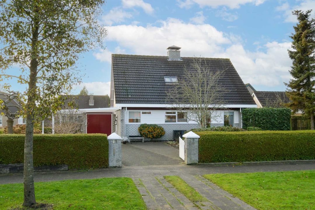 Lifetime-Ready Detached Home with A+ Energy Rating Near Shopping Center
