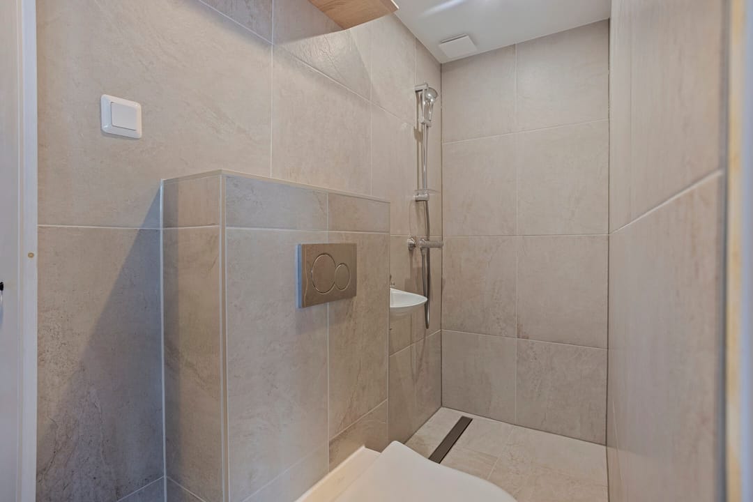 Renovated 3-room apartment with garage in central Oss — 13