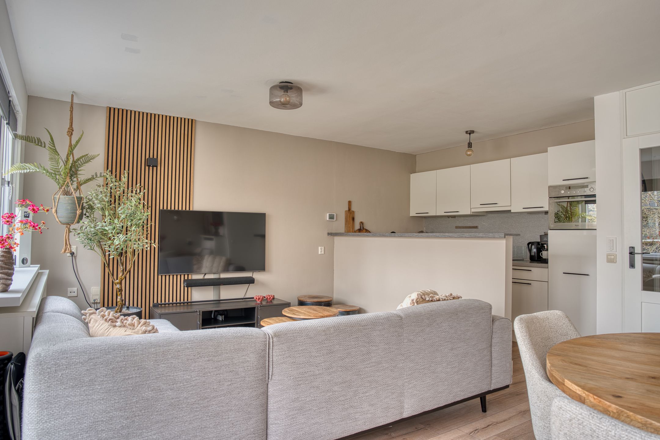 Move-In Ready Two-Room Apartment with Sunny Balcony in Hendrik-Ido-Ambacht — 12