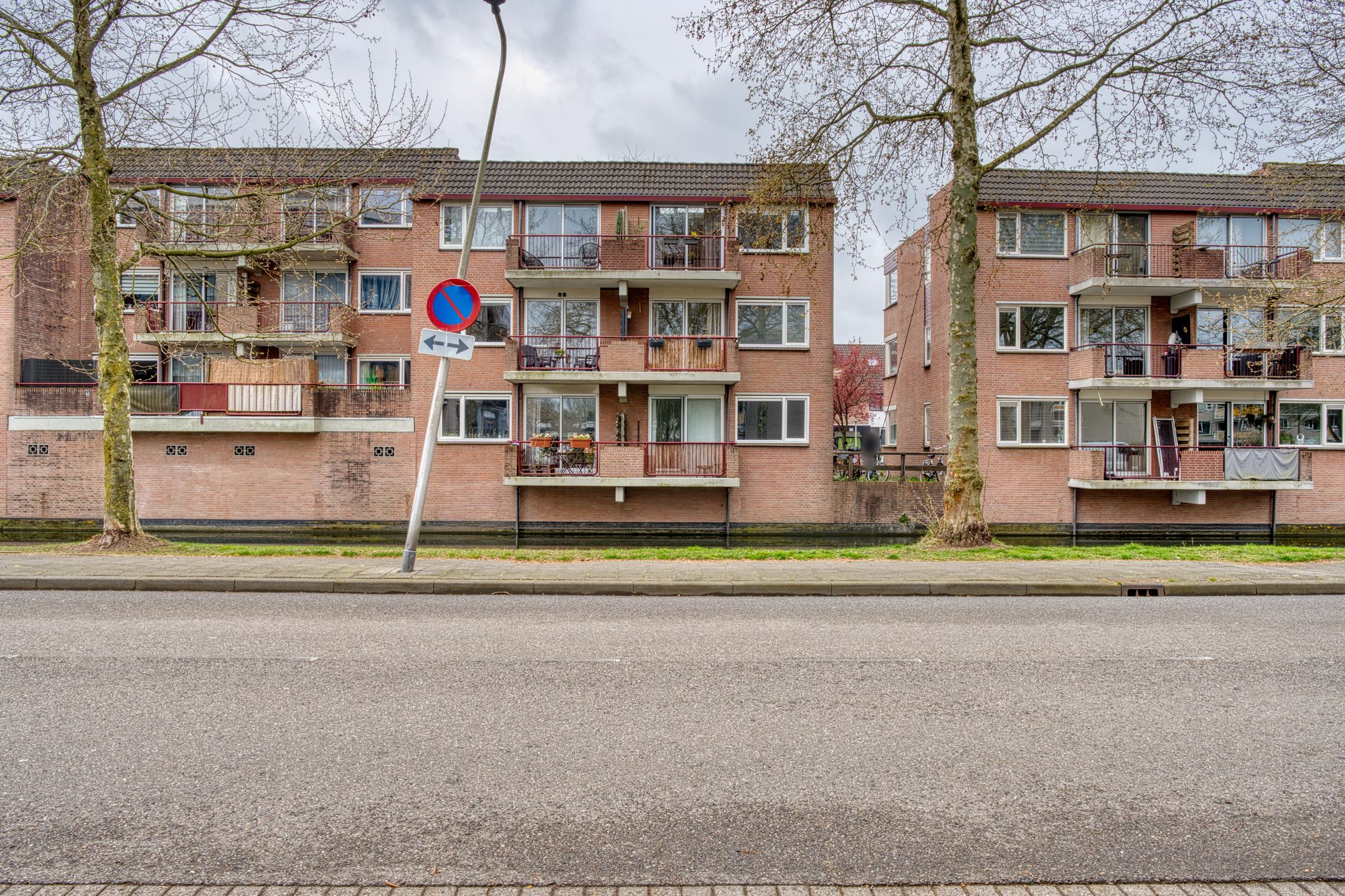 Move-In Ready Two-Room Apartment with Sunny Balcony in Hendrik-Ido-Ambacht — 39