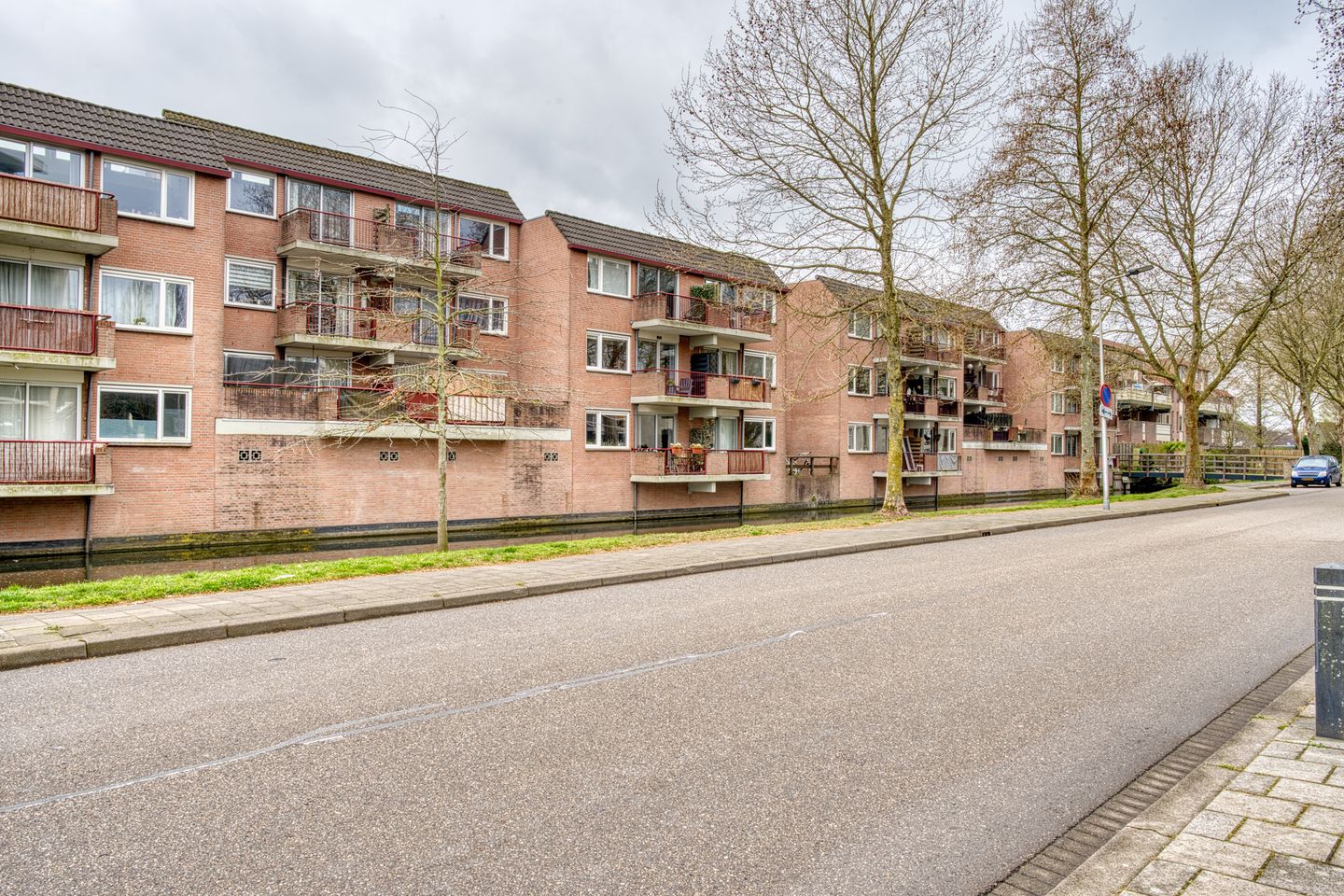 Move-In Ready Two-Room Apartment with Sunny Balcony in Hendrik-Ido-Ambacht — 40