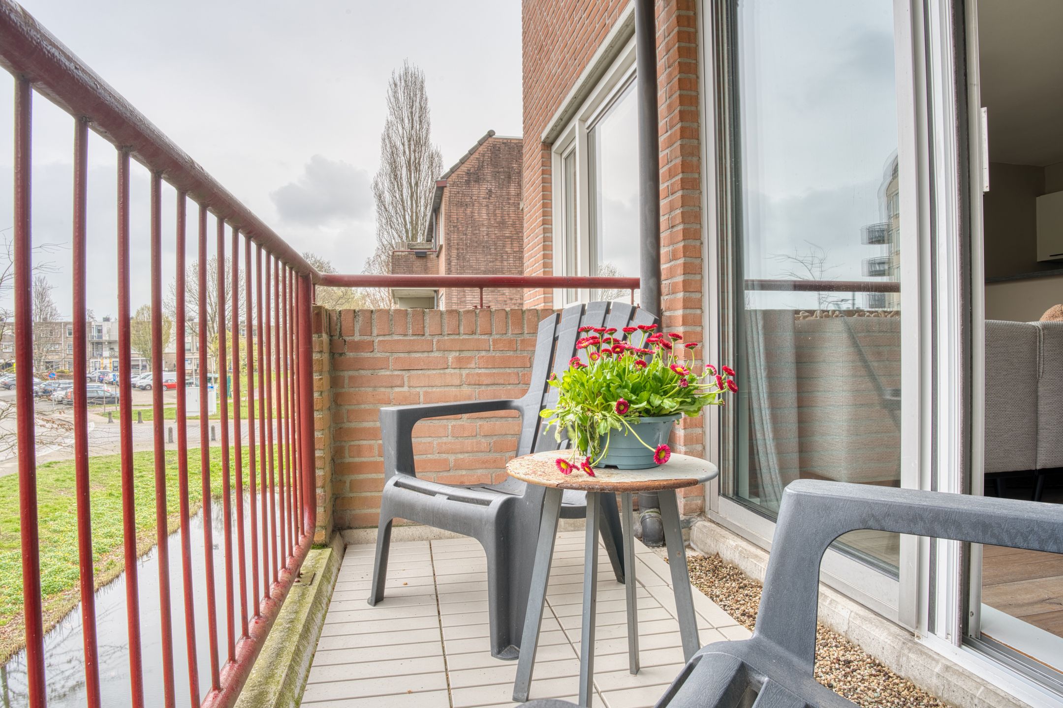 Move-In Ready Two-Room Apartment with Sunny Balcony in Hendrik-Ido-Ambacht — 30