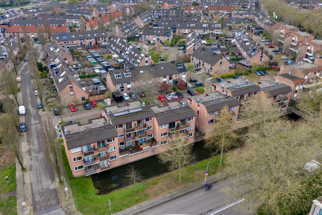 Move-In Ready Two-Room Apartment with Sunny Balcony in Hendrik-Ido-Ambacht — 37
