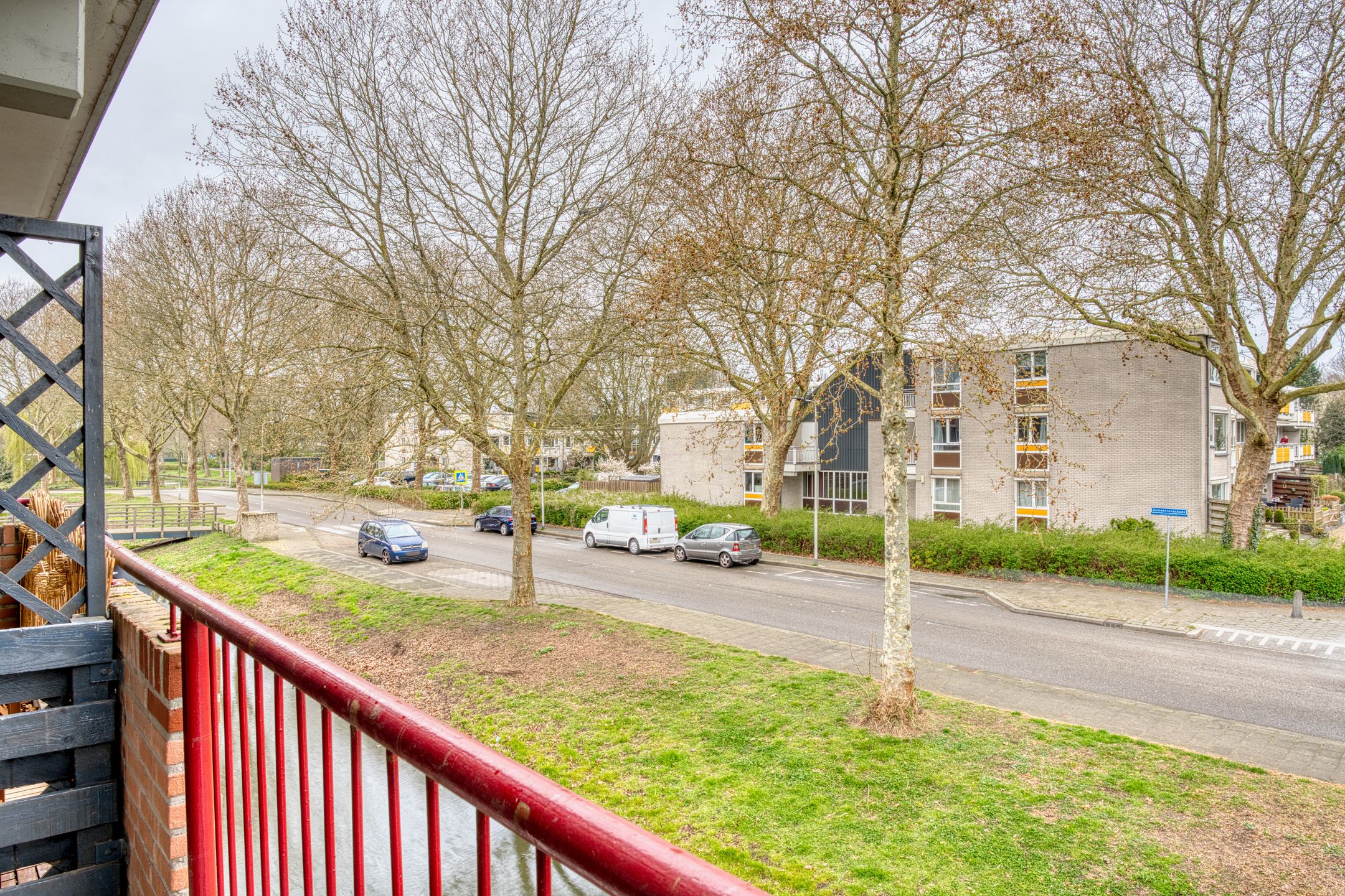 Move-In Ready Two-Room Apartment with Sunny Balcony in Hendrik-Ido-Ambacht — 33
