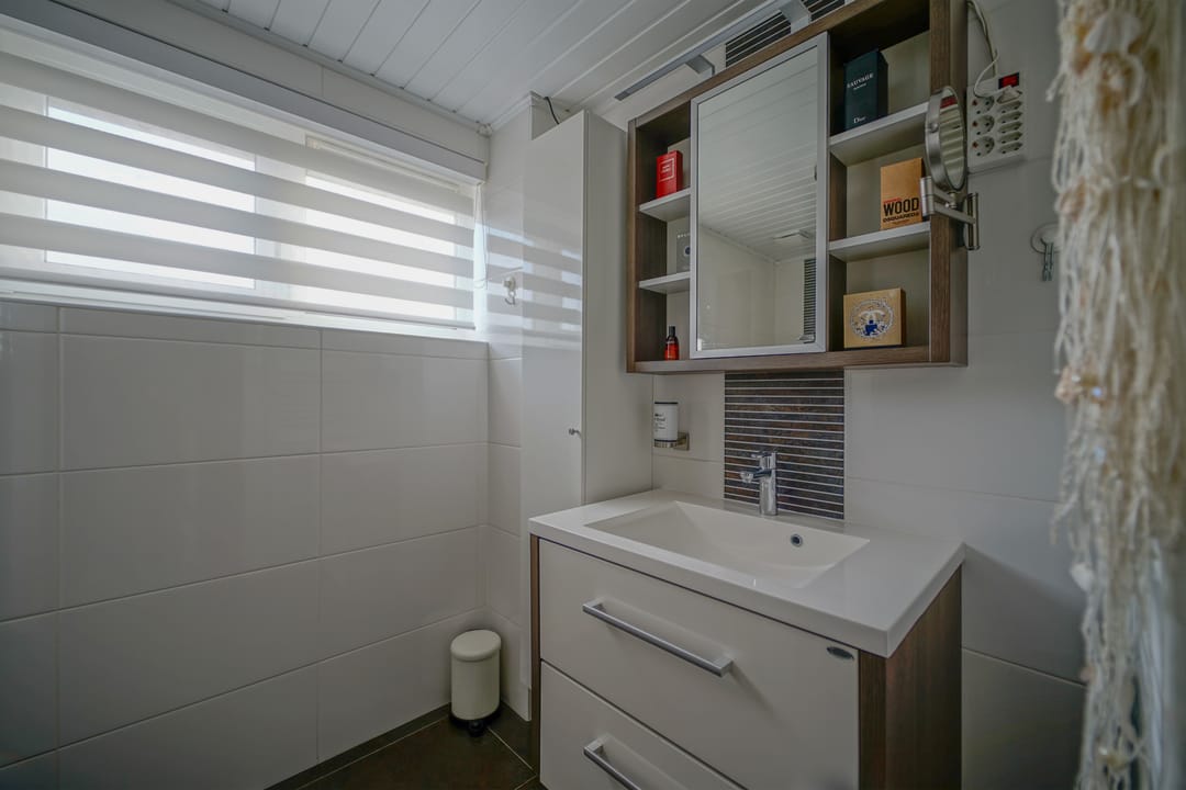 Spacious extended semi-detached home with four bedrooms in St. Willebrord — 61