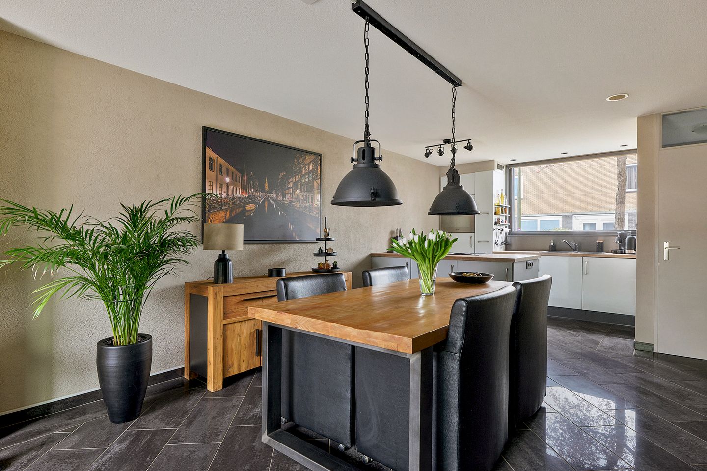 Foto 10 van Eisdenstraat 11