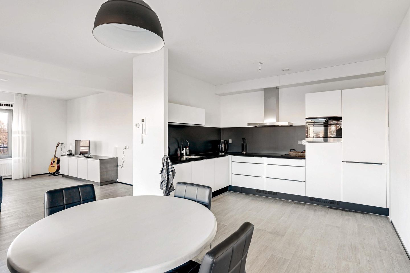 Foto 10 van Beneluxlaan 82