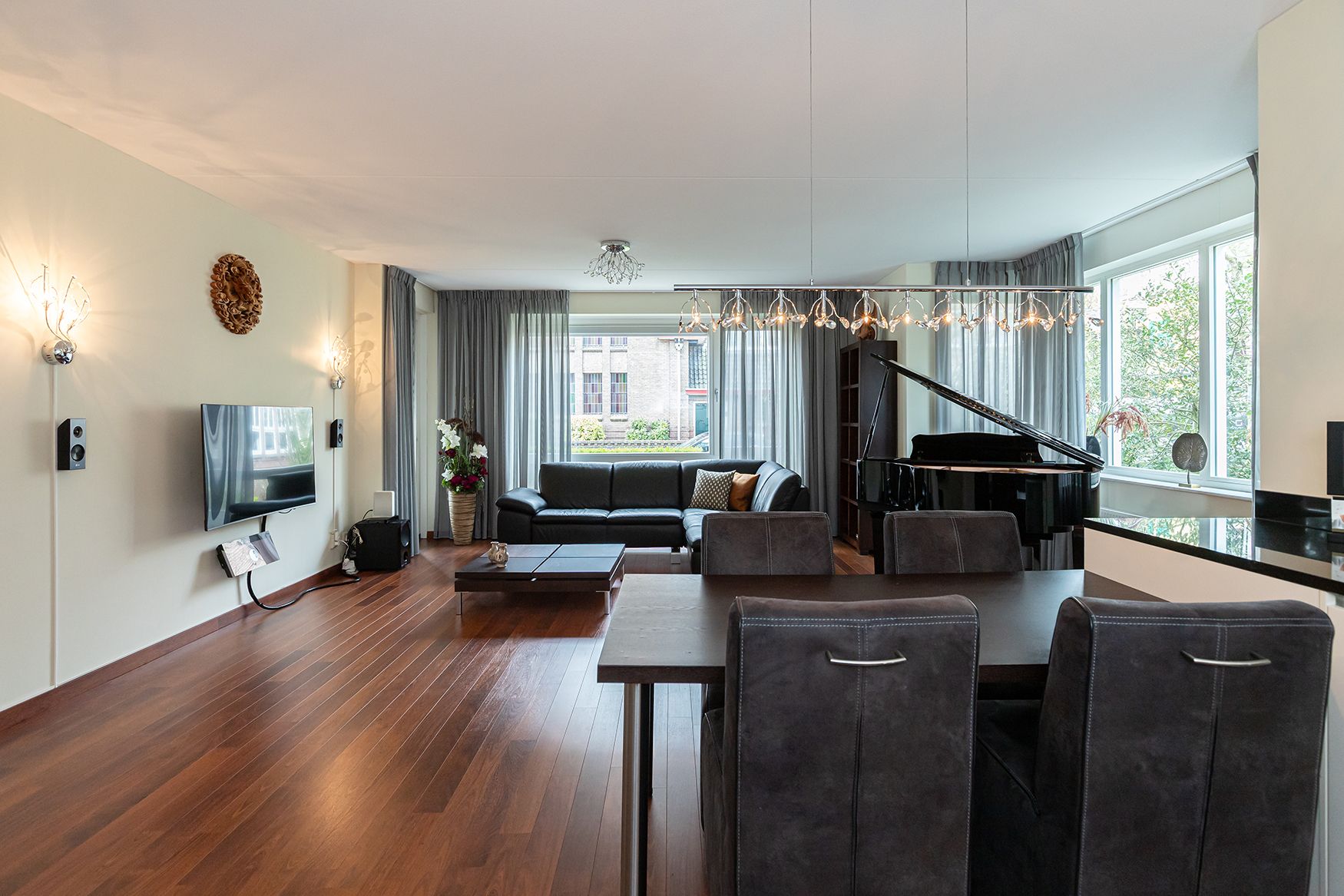 Photo 15 of Oranjehof 1