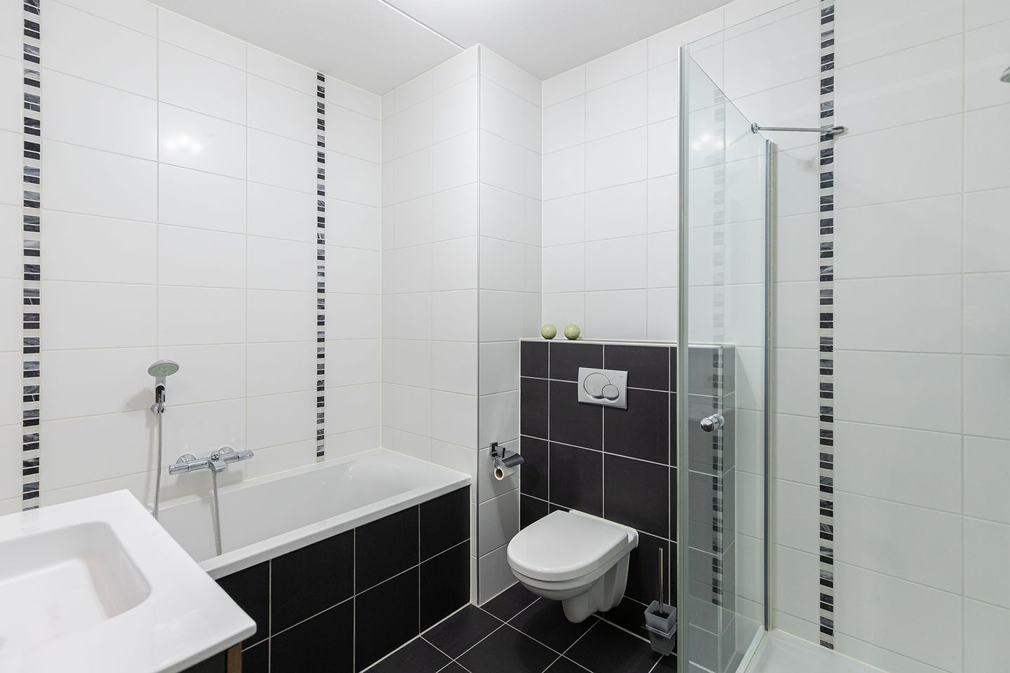 Photo 20 of Oranjehof 1