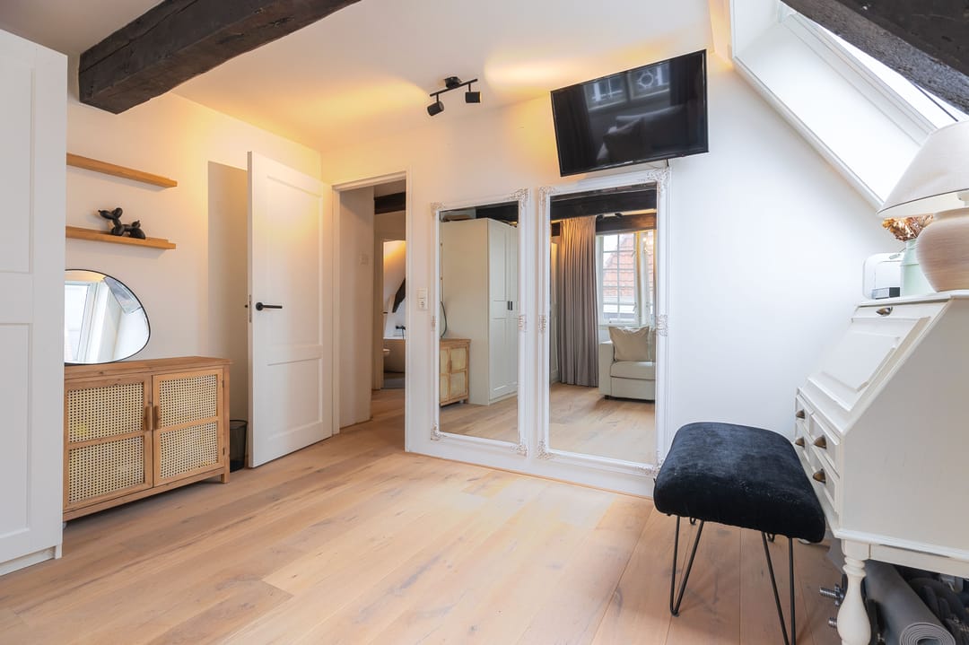 Unique Historic Townhouse in Heart of Hoorn City Center — 32