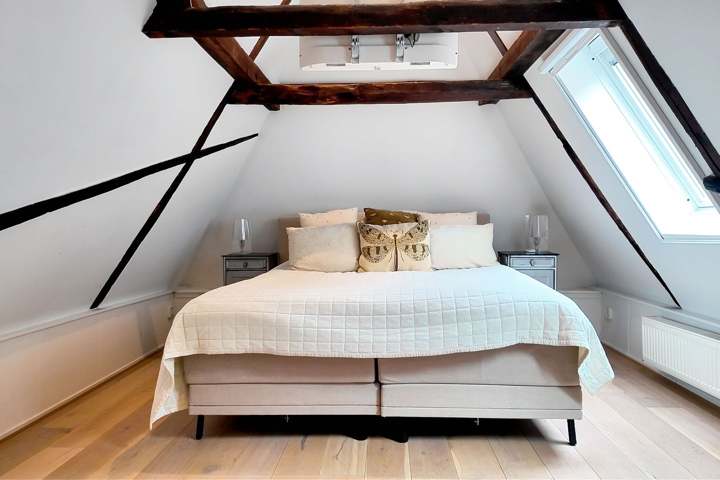 Unique Historic Townhouse in Heart of Hoorn City Center — 40