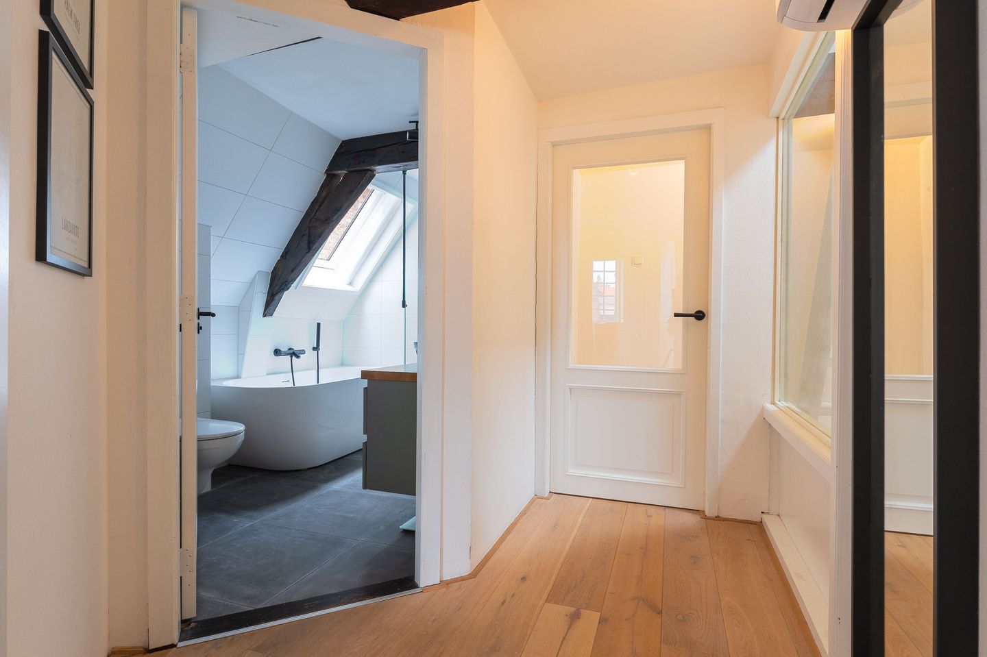 Unique Historic Townhouse in Heart of Hoorn City Center — 35