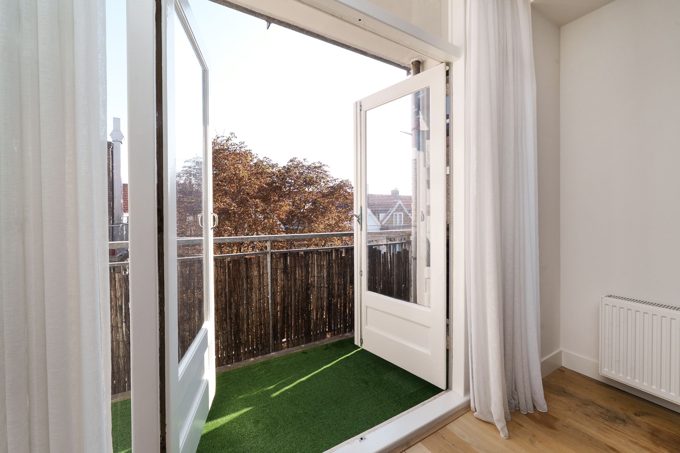 Luxury 5-Room Apartment with Rooftop Terrace and City Views in Rotterdam Bergpolder — 24