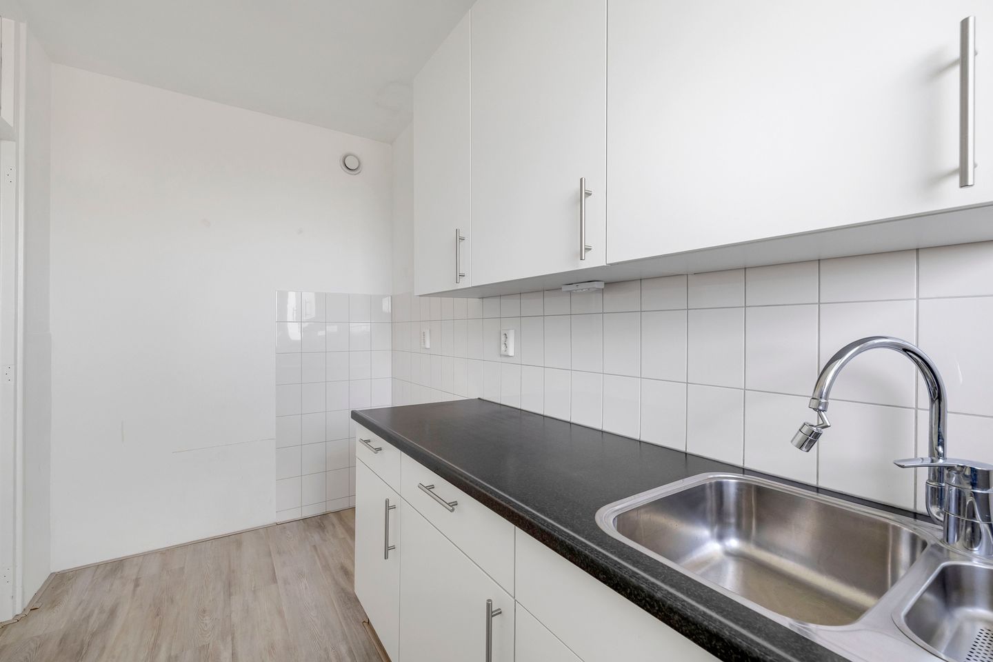 Photo 10 of van der Fuyckstraat 37