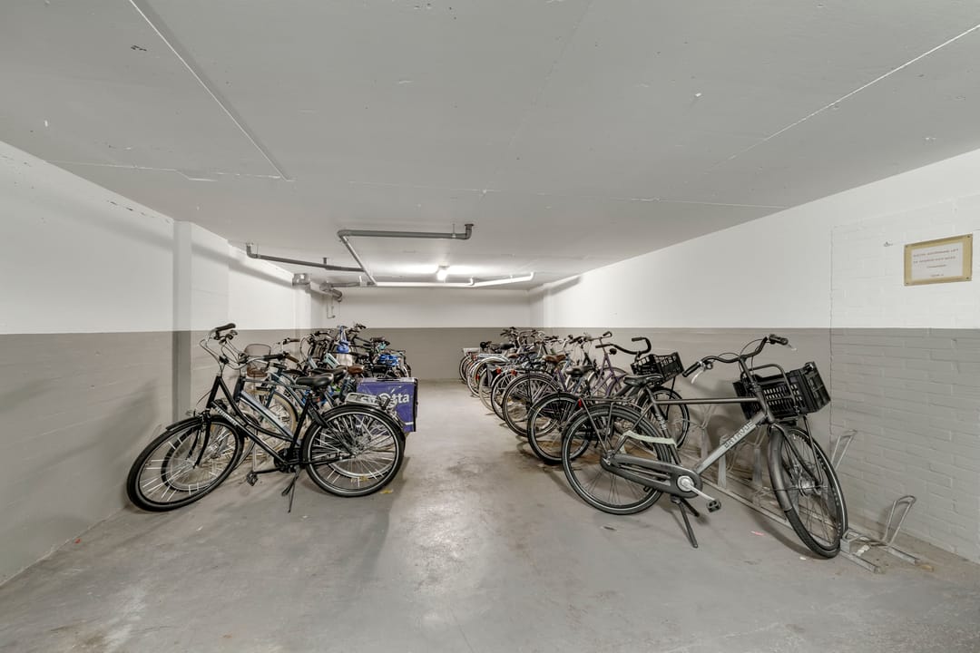 Photo 26 of van der Fuyckstraat 37