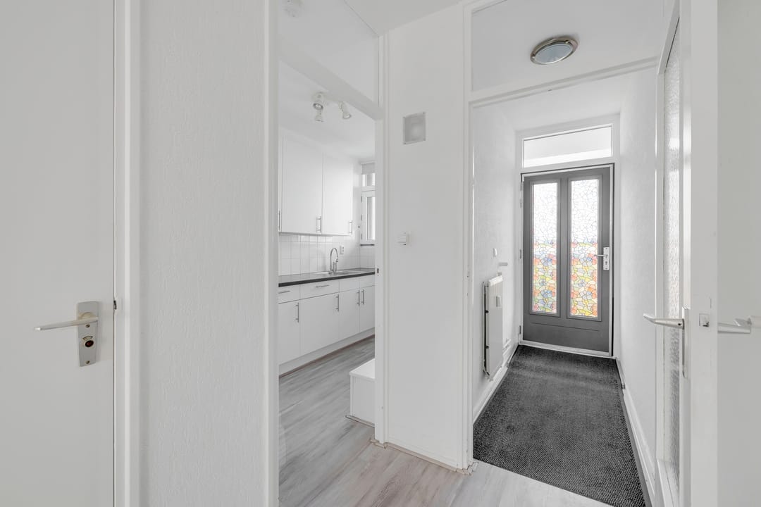 Photo 8 of van der Fuyckstraat 37