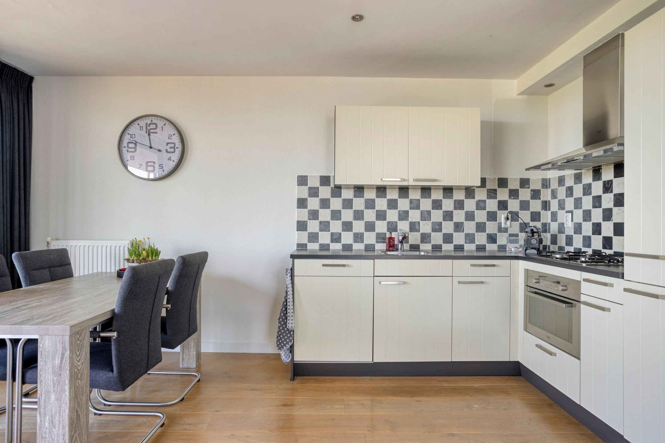 Photo 15 of Garen 36