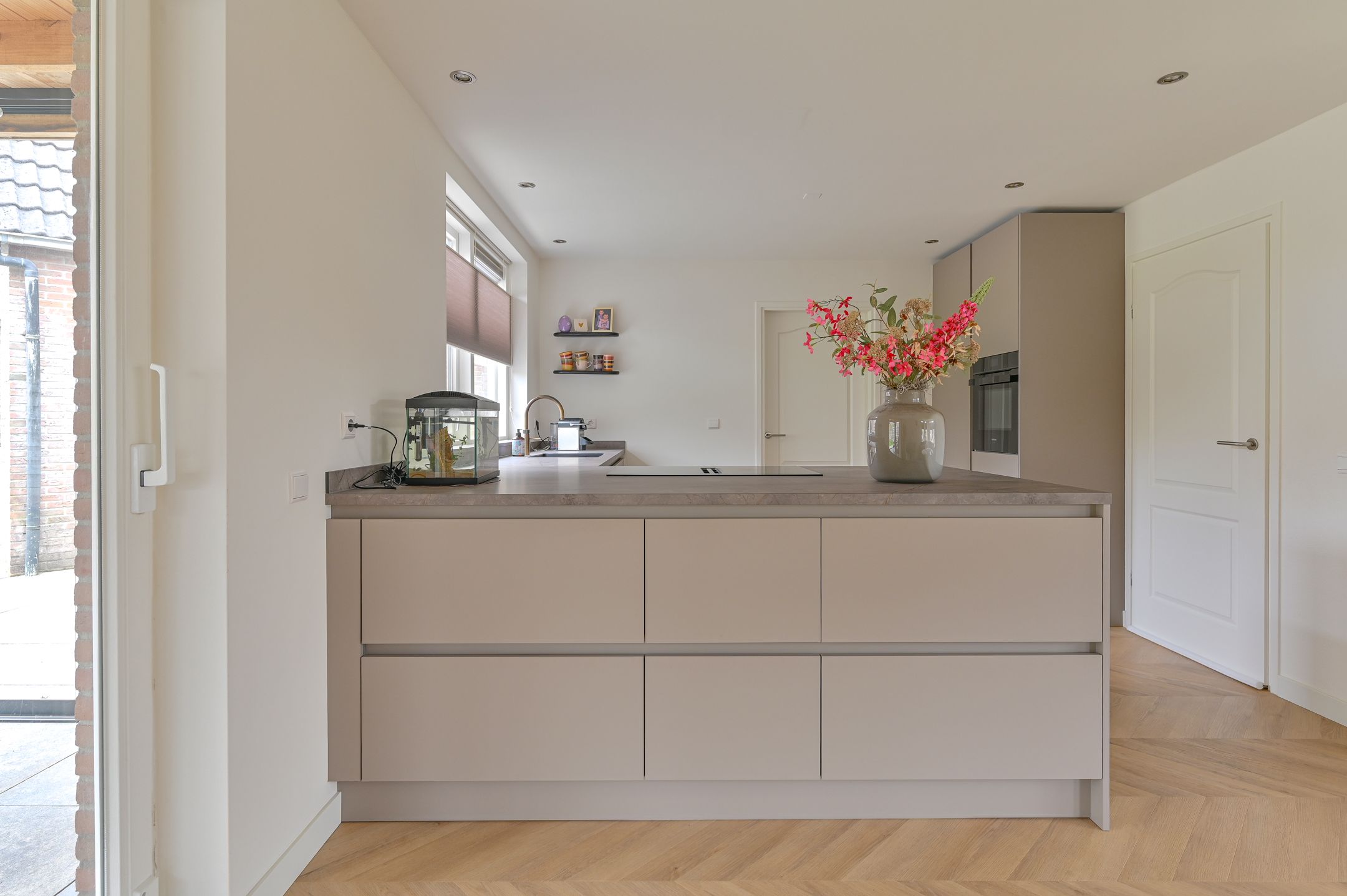 Foto 15 van Hoveniersland 28